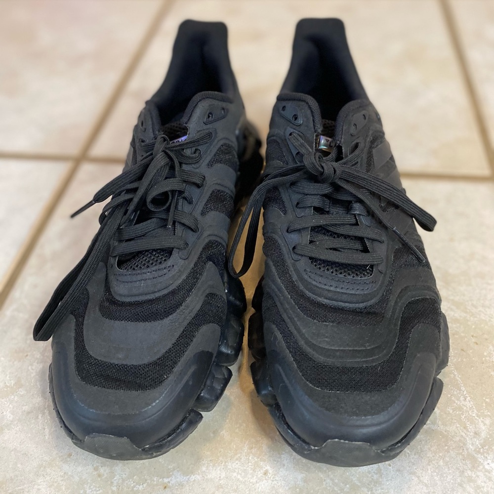 Adidas CLIMACOOL VENTO Ultra Boost Running Shoes